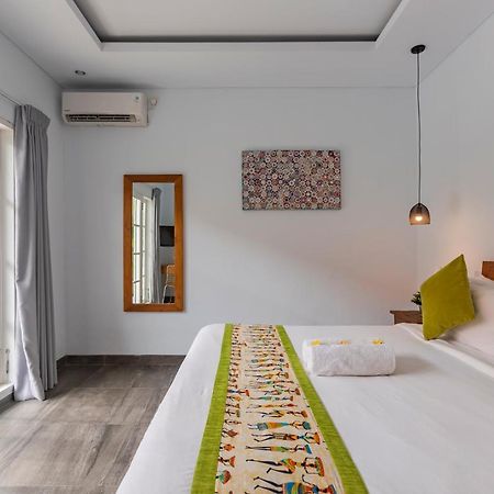 Casa Nisa Seminyak Villa Екстериор снимка